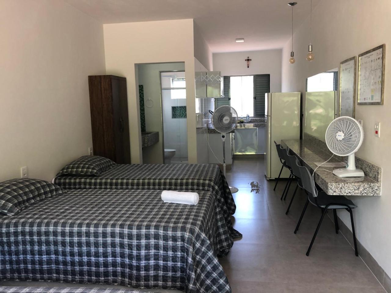 Suites Em Капитолиу Экстерьер фото